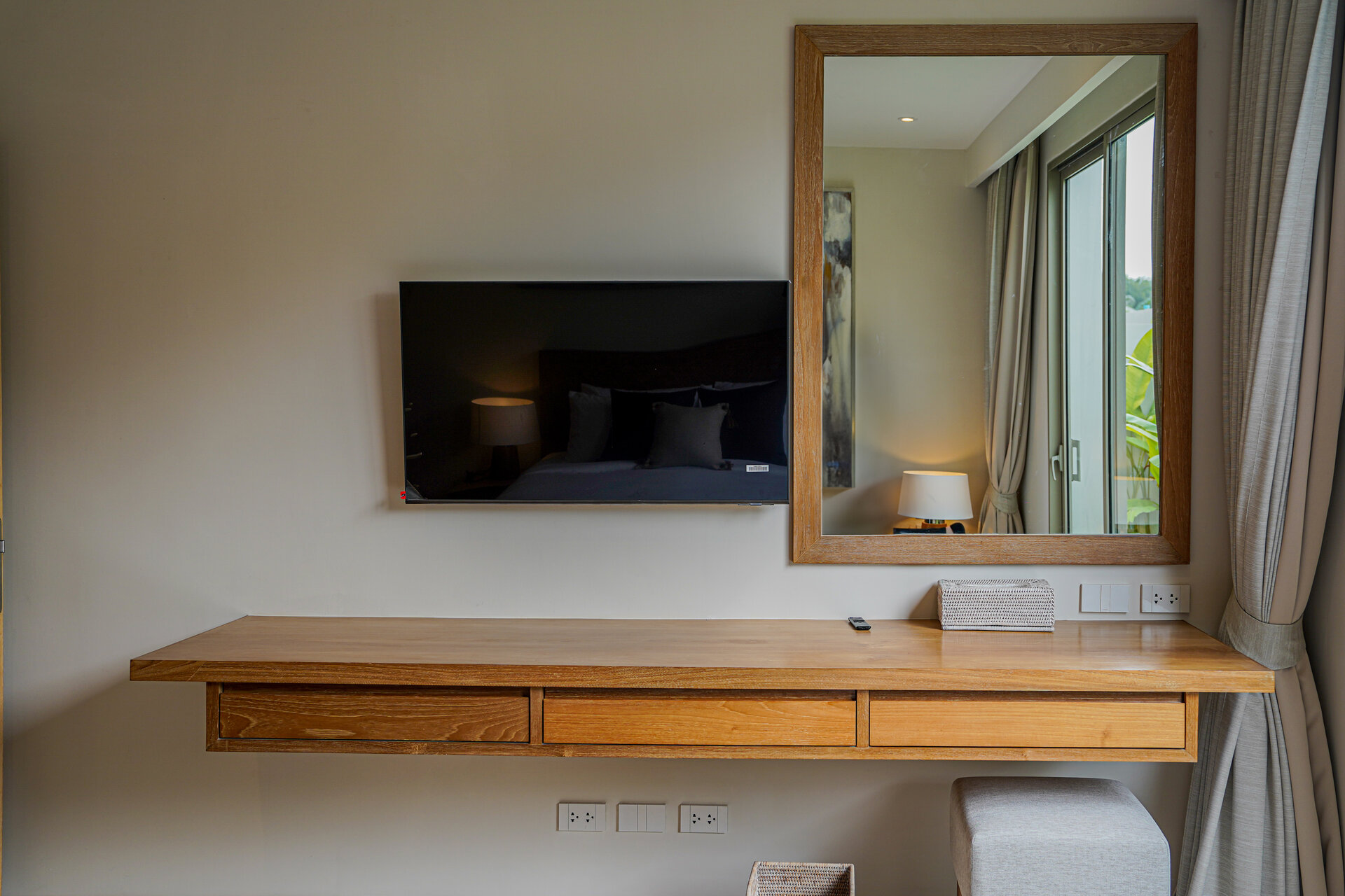 ตรีชาดาอาซัวร์ (ID 688)