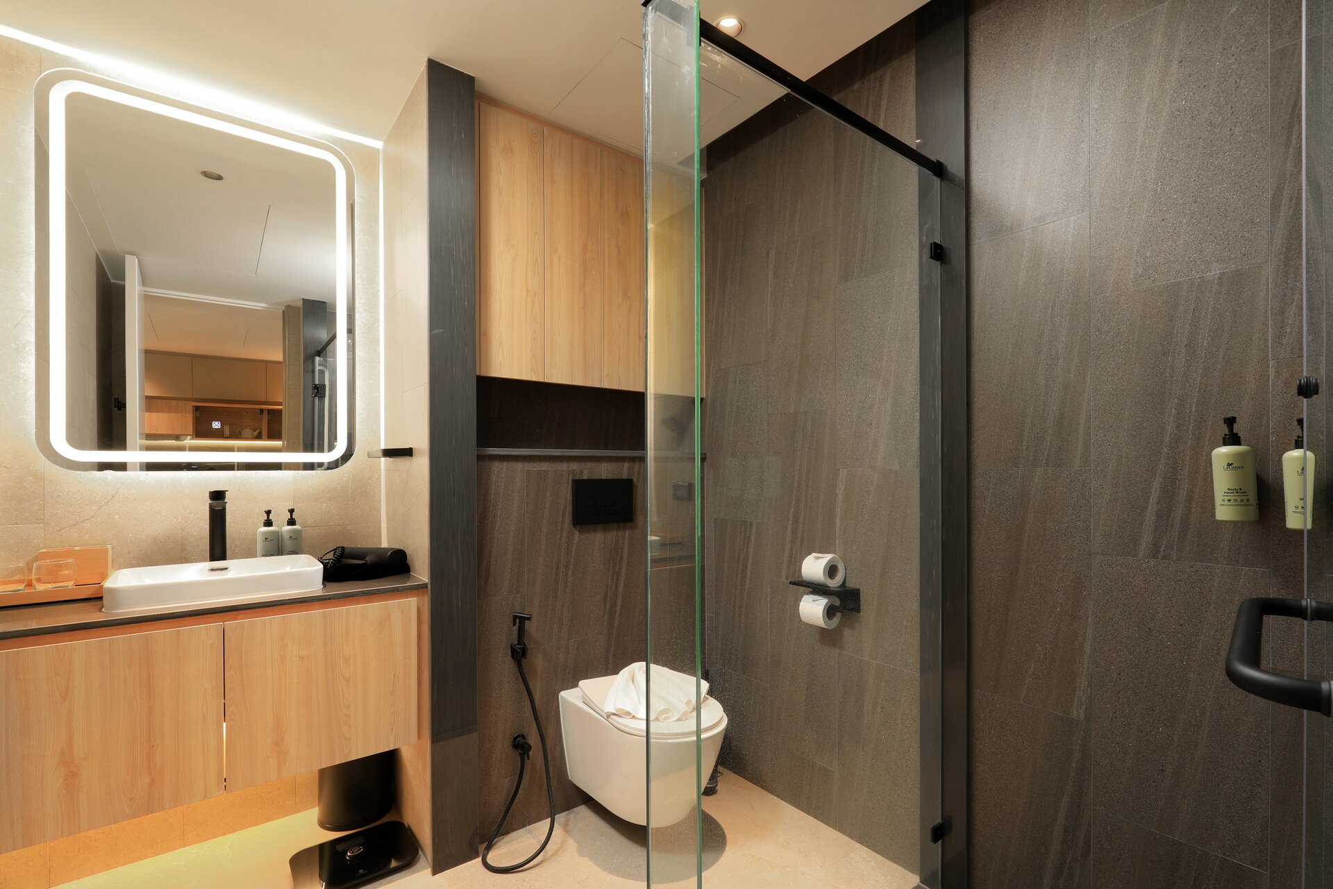 拉扬绿色公园一卧室公寓 (ID 54)