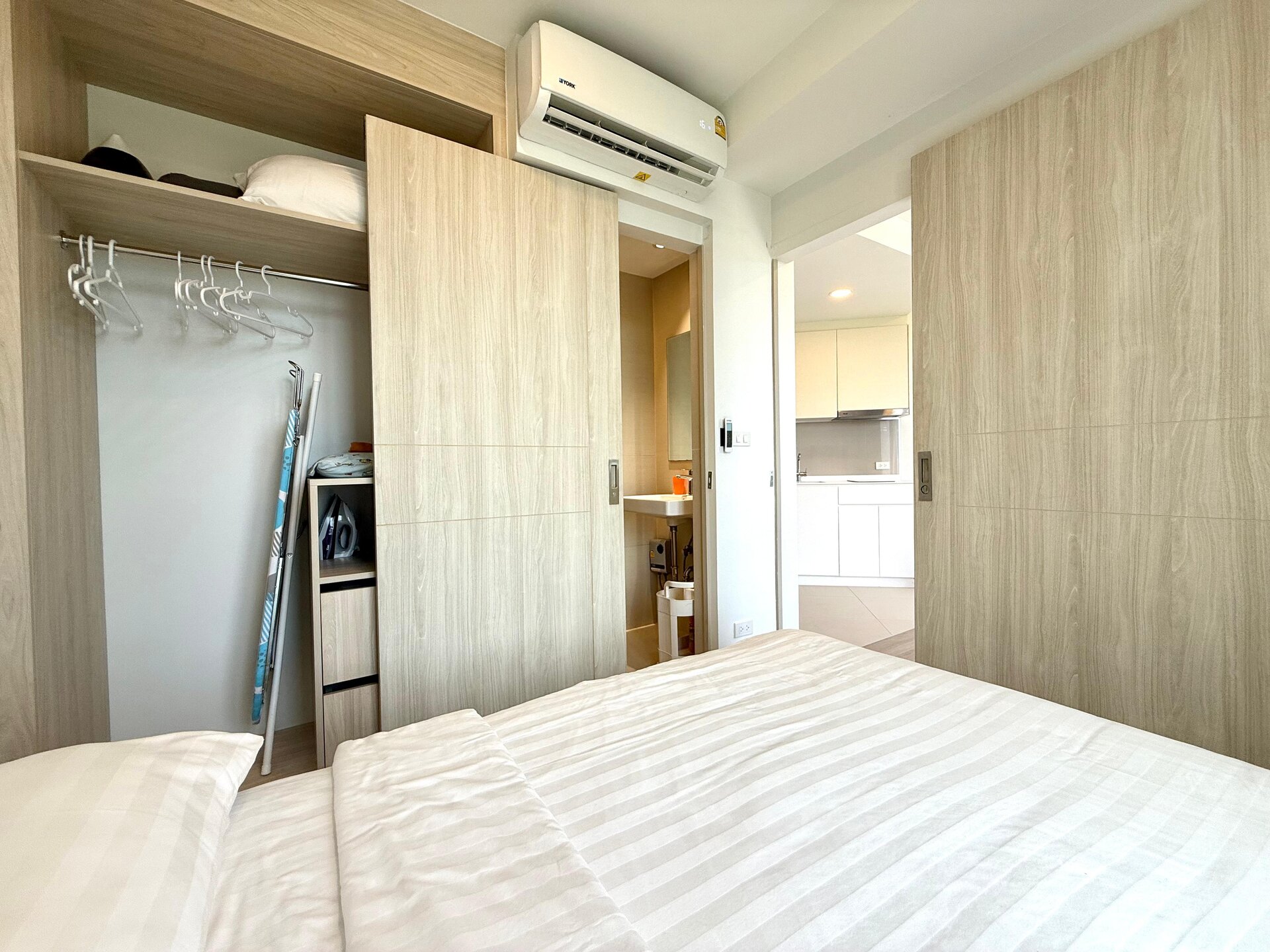 ลากูน่าสกายพาร์ค 1 ห้องนอนสำหรับขาย (ID 235)