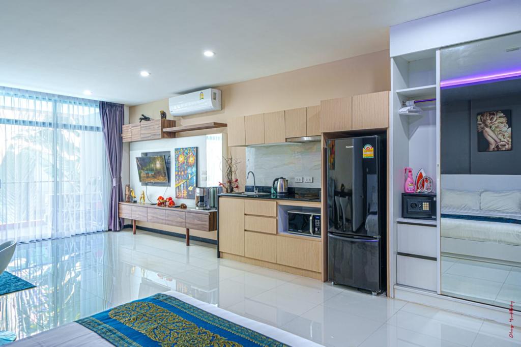 Продажа студии в NBC (ID 356)