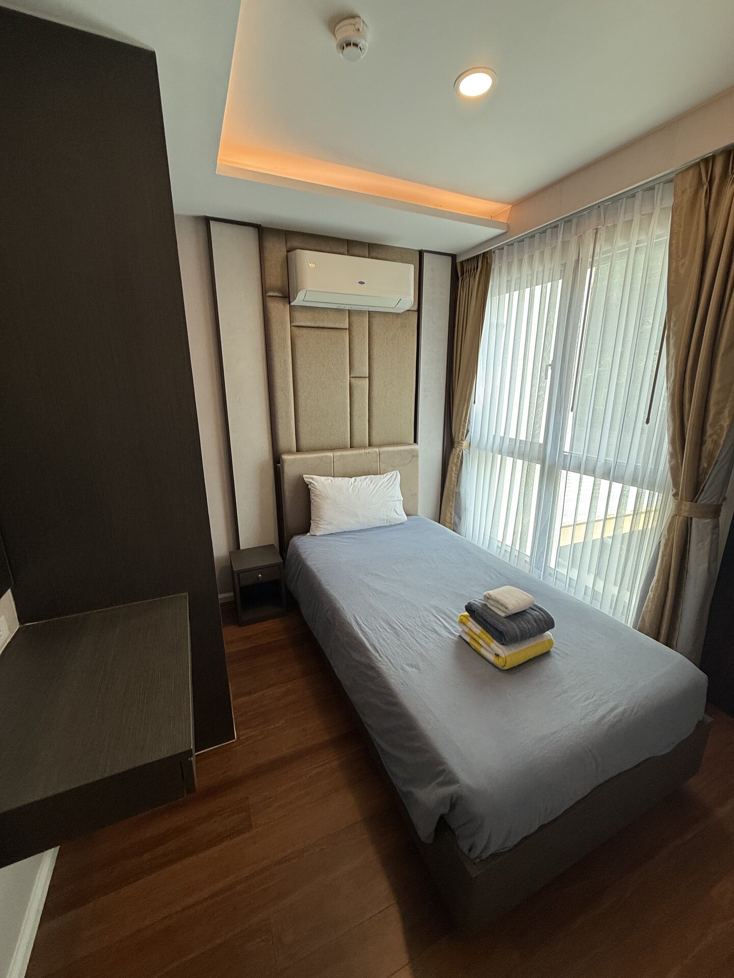 The Mida Panora F301 (ID 604)