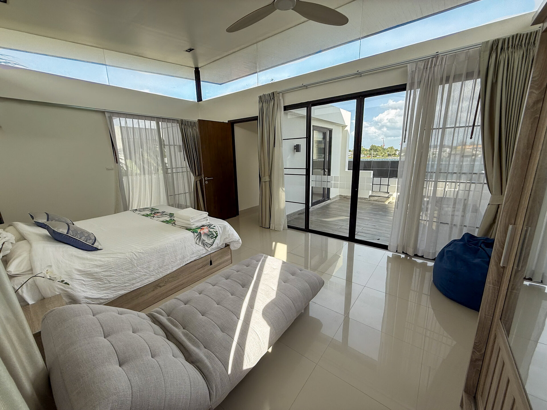 ลากูน่าพาร์ค (ID 600)