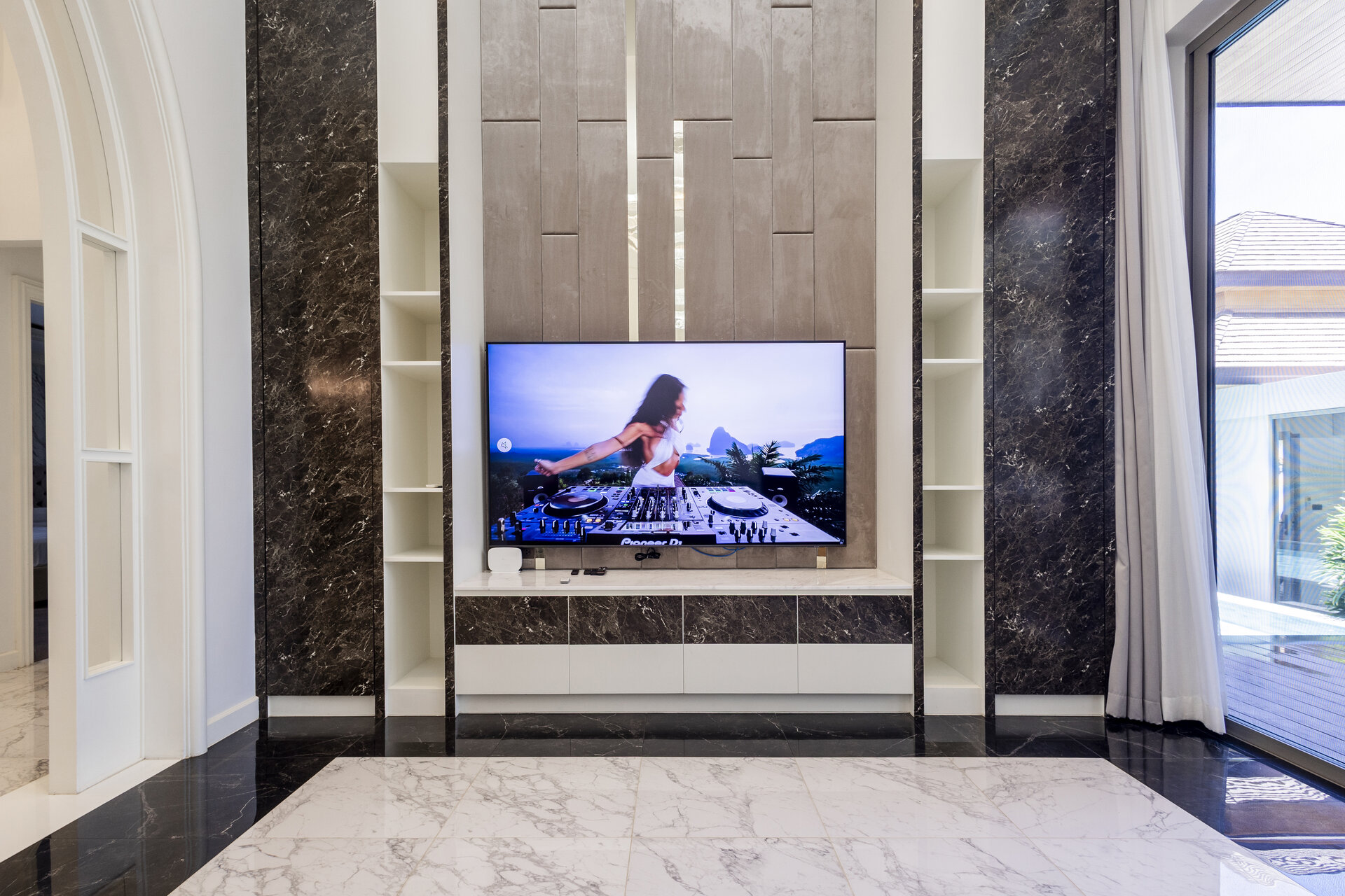 Gold Charoit (ID 554)