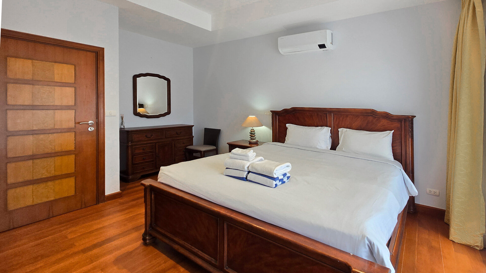 วิลล่าปรับปรุงใหม่ในลากูน่า (ID 623)