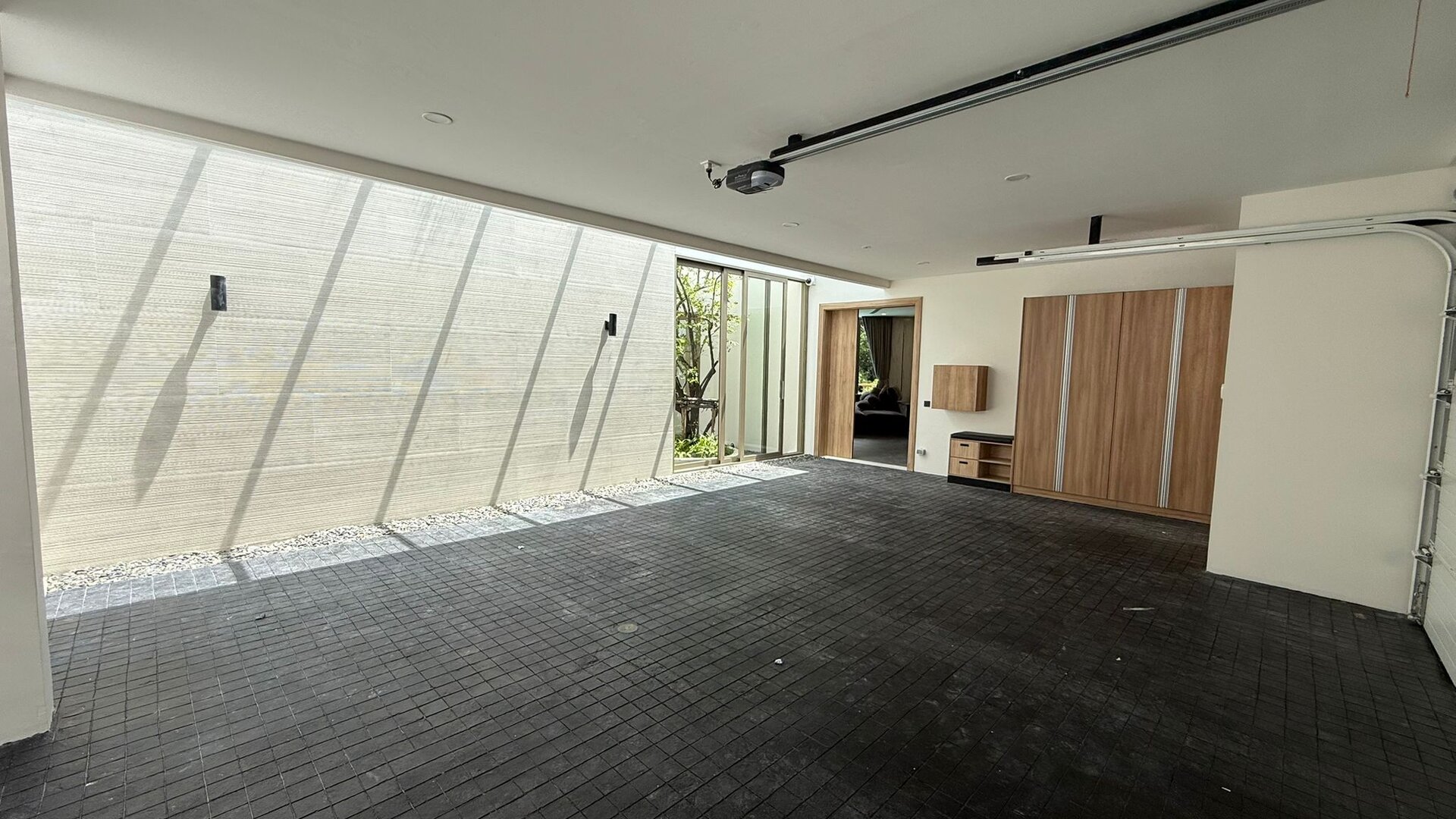 เลคฟร้อนท์วิลล่าบ้านมานิค-5 ห้องนอน (ID 155)