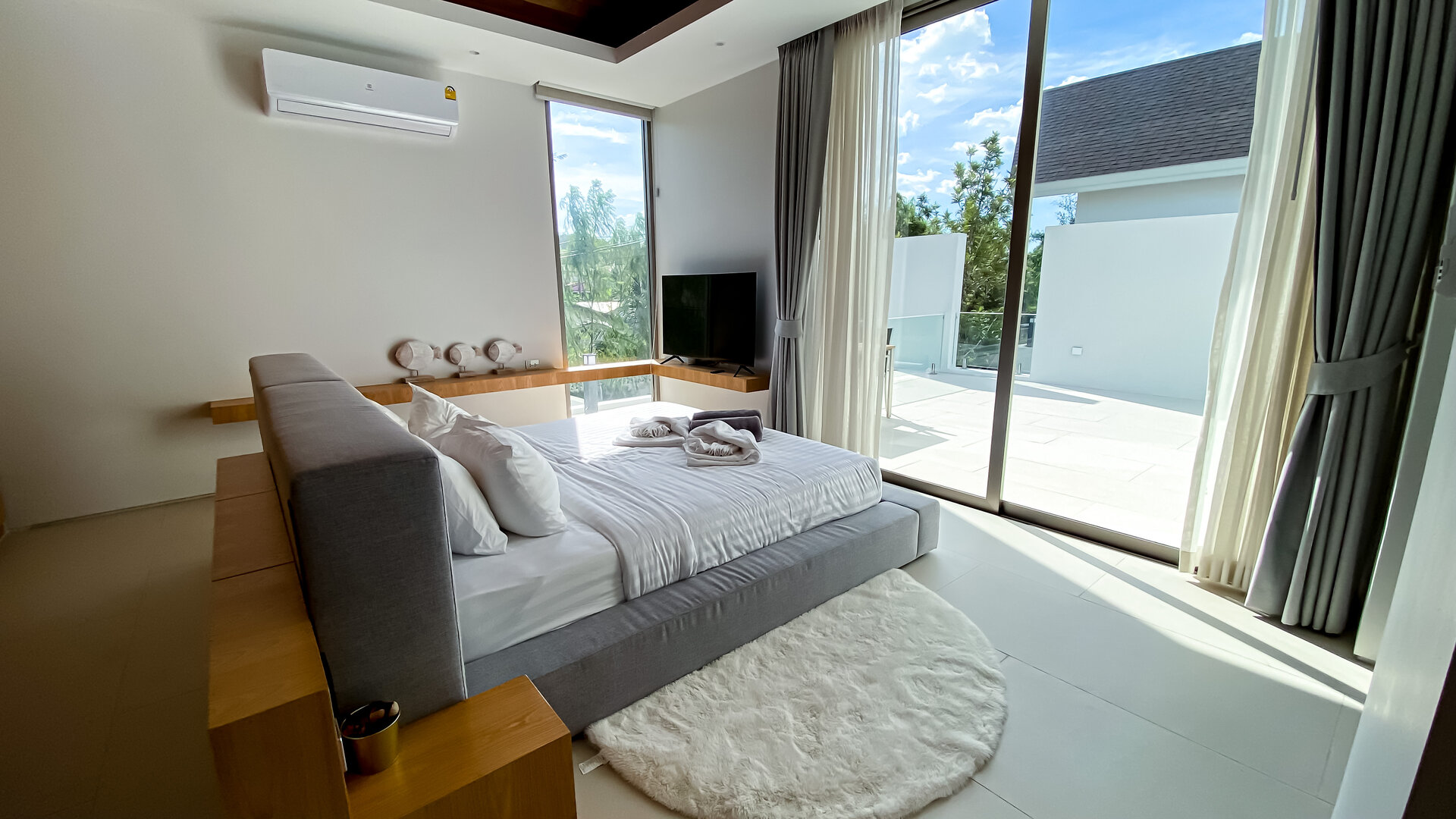 เข้ายึดคฤหาสน์ LuxPride 3 (ID 568)