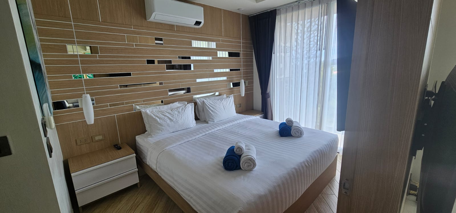 อพาร์ตเมนต์ 1 ห้องนอนวิวทะเล (ID 115)