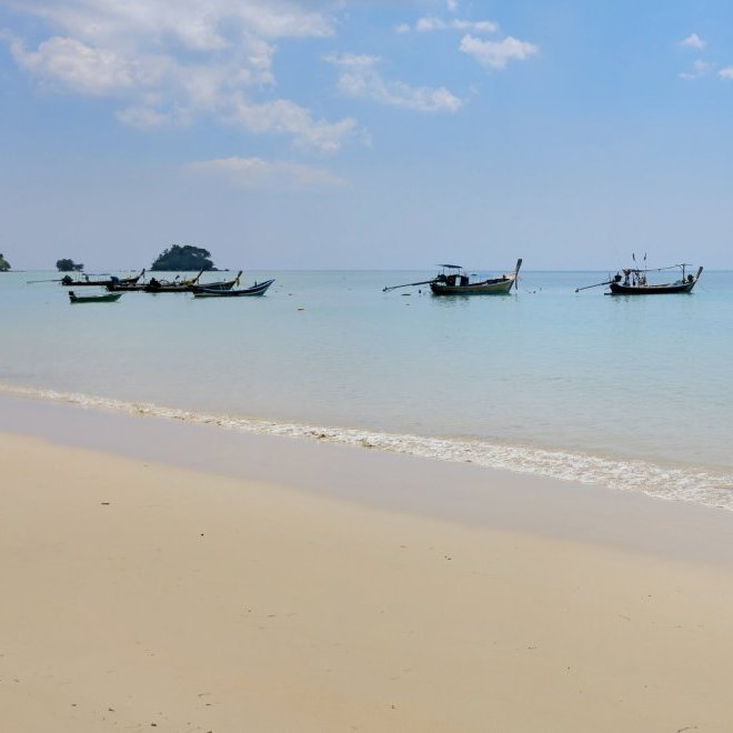 URGENT SALE: 2 bedroom apartment in The Title Halo 1 (ID 132)