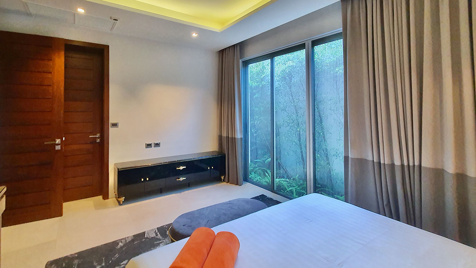 Аренда 4 спальной виллы Botanica (ID 282)