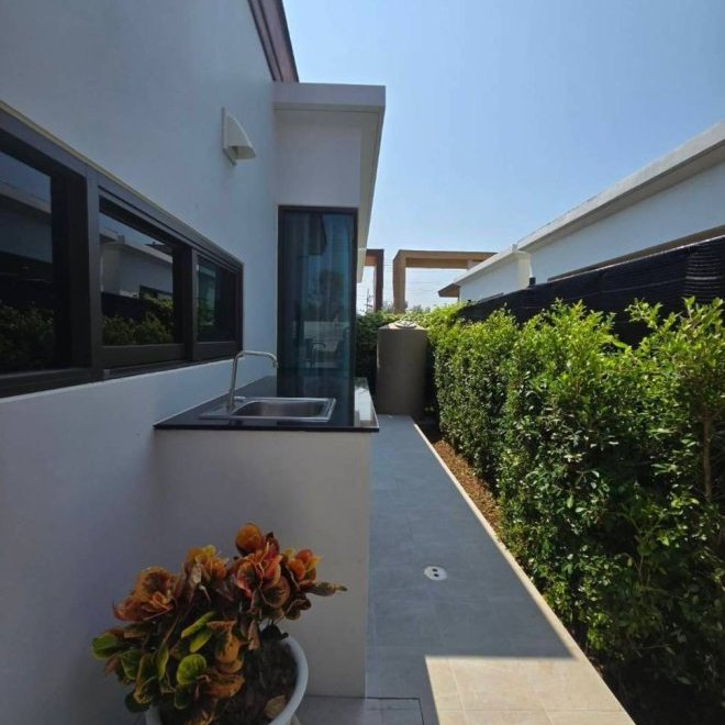 The 8 pool villa (ID 599)