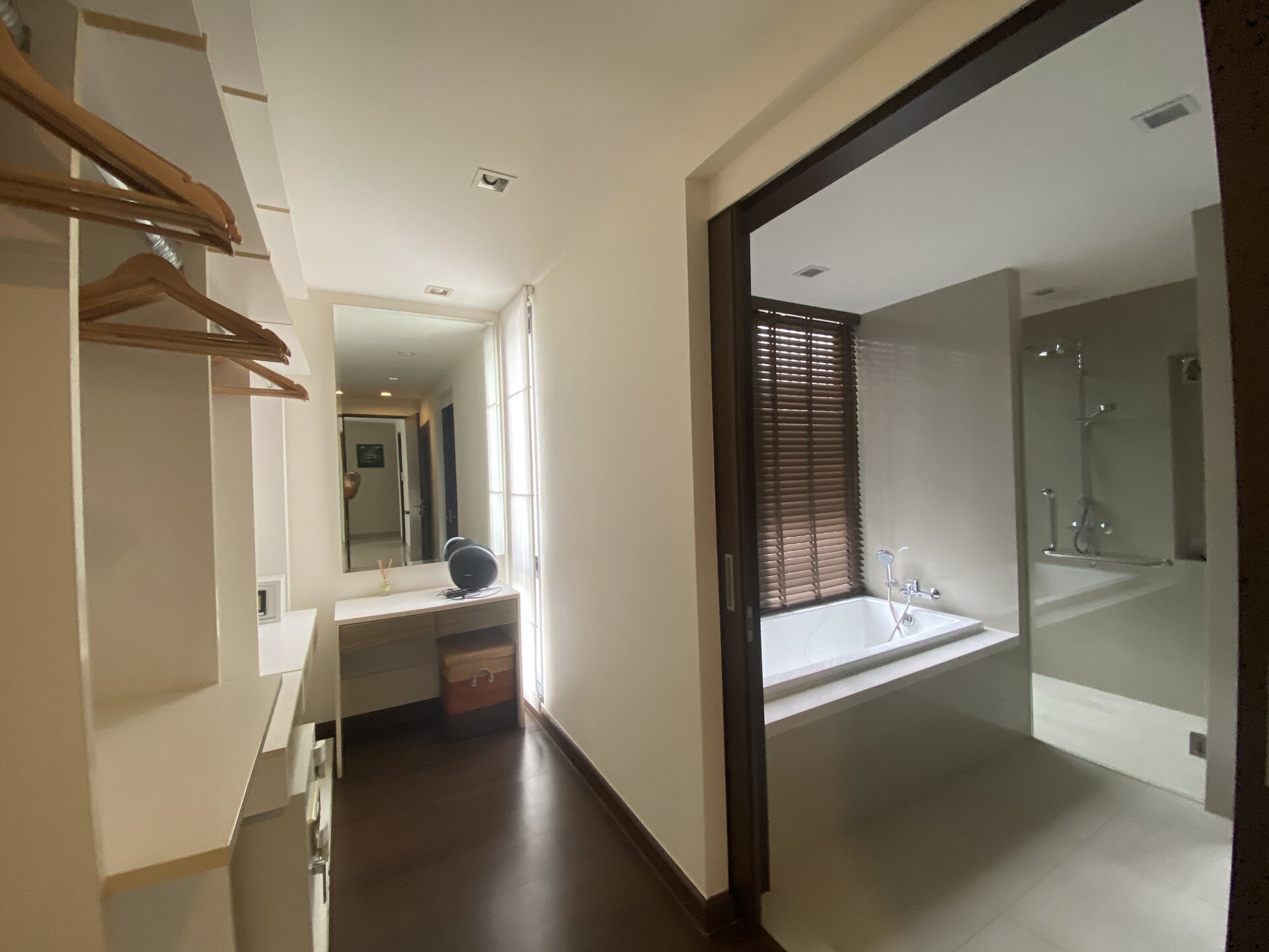 4 bedroom townhouse with swimming pool in Laguna Park (ID 49)