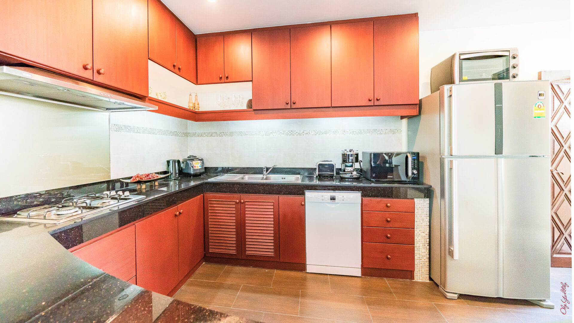 Аренда — роскошная вилла с 3+1 спальнями рядом с пляжем БангТао (ID 288)