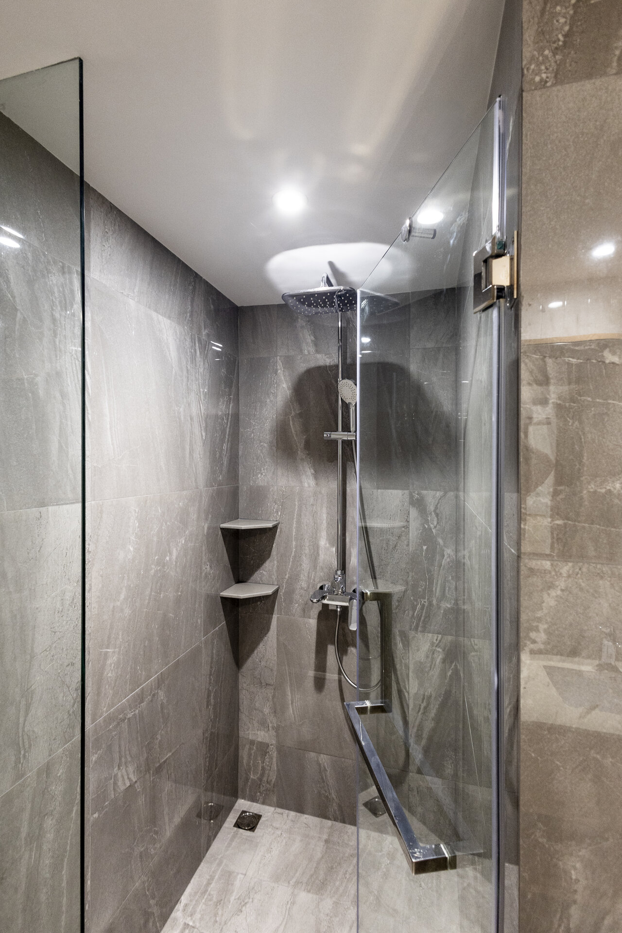 Laguna Beachside — 2 спальни, 99 м², юнит LBS2403 (ID 425)