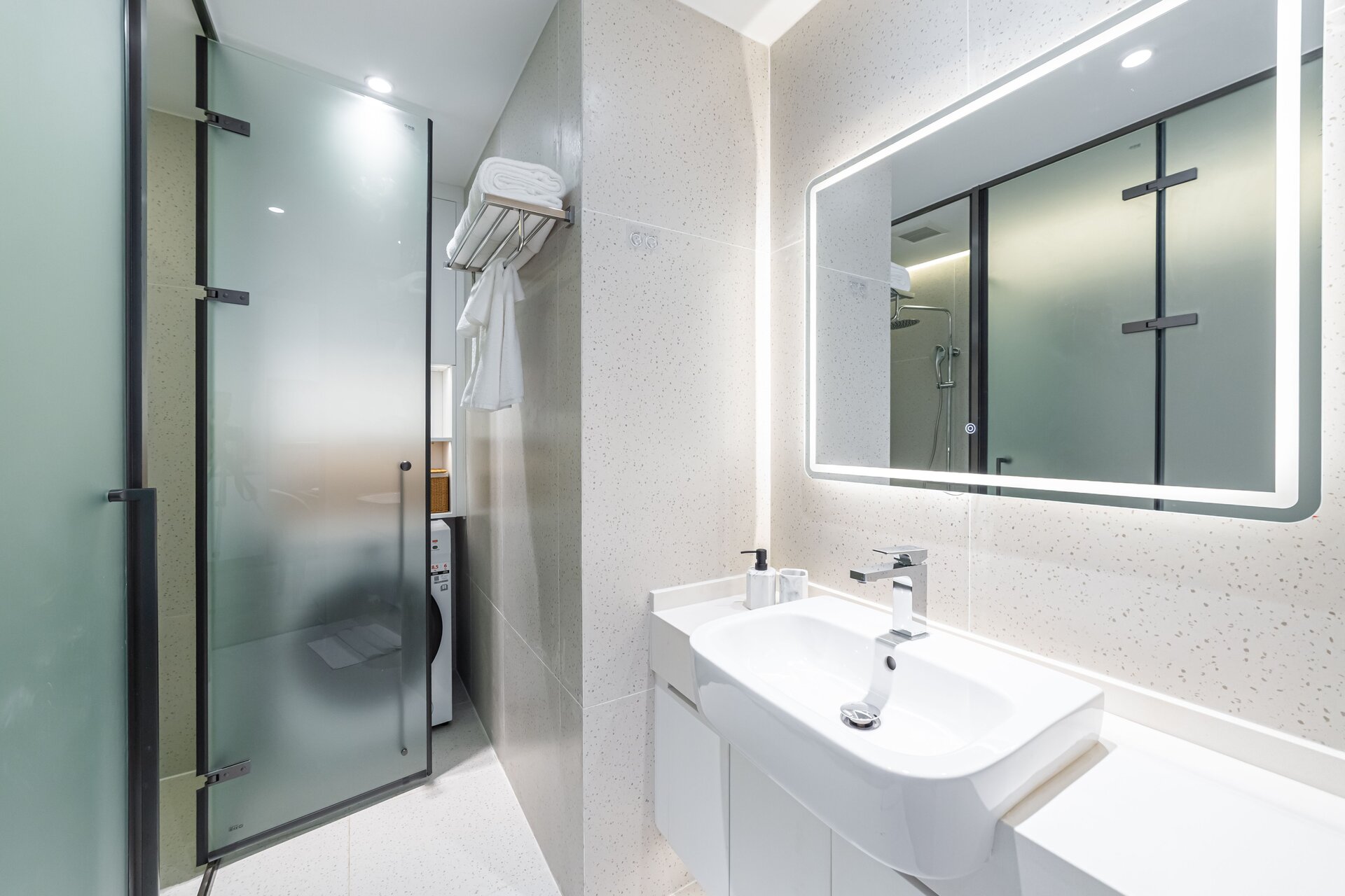 ซันไชน์เรสซิเดนซ์/โครา (ID 580)