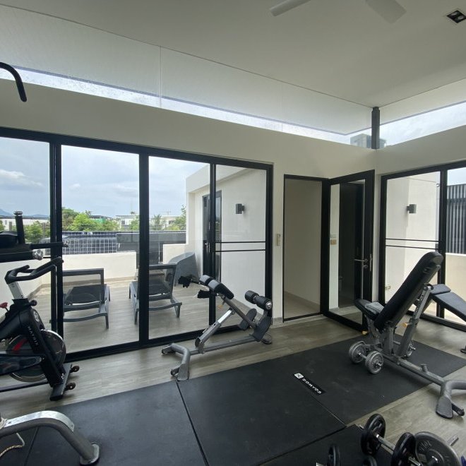 4 bedroom townhouse with swimming pool in Laguna Park (ID 49)