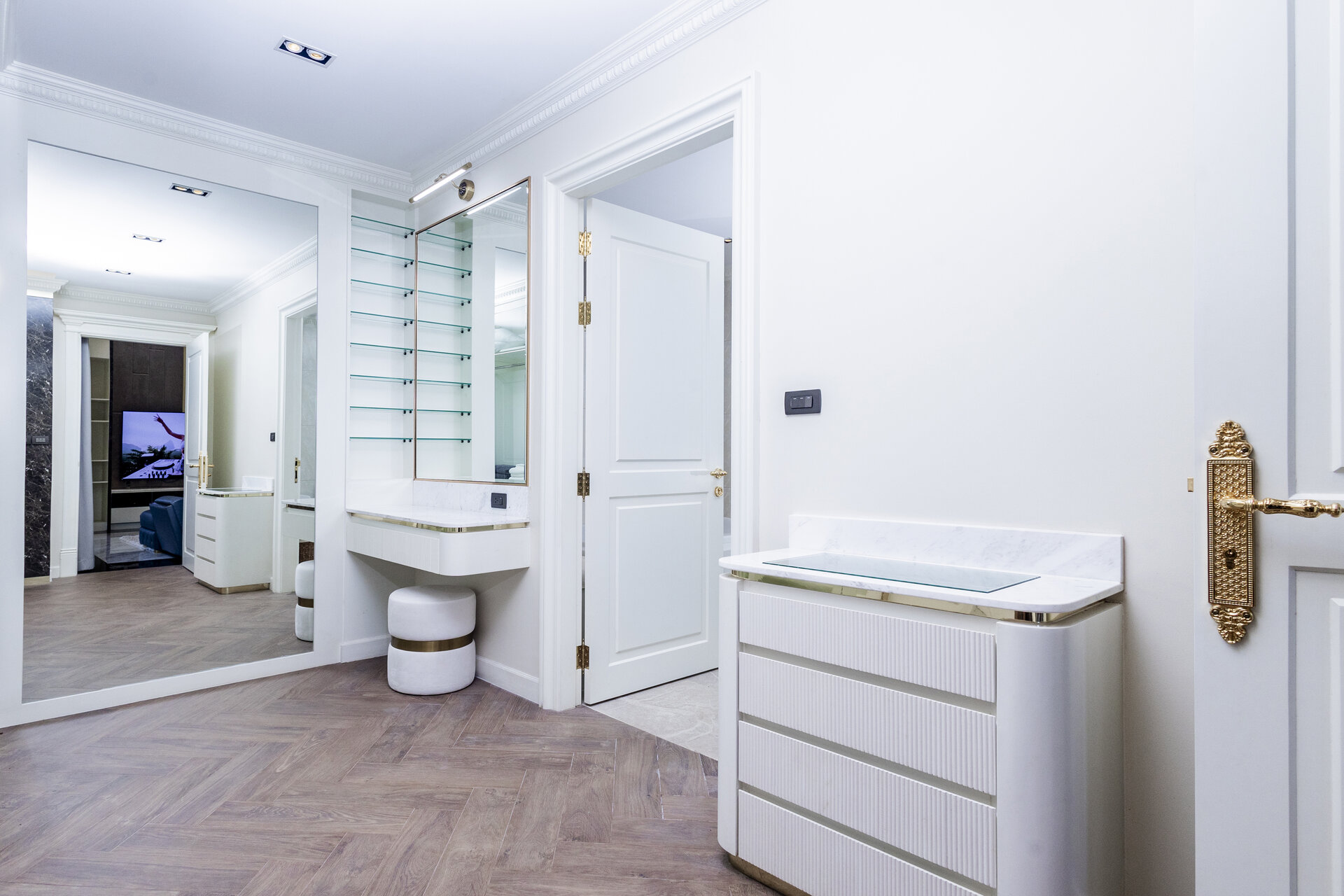 Gold Charoit (ID 554)