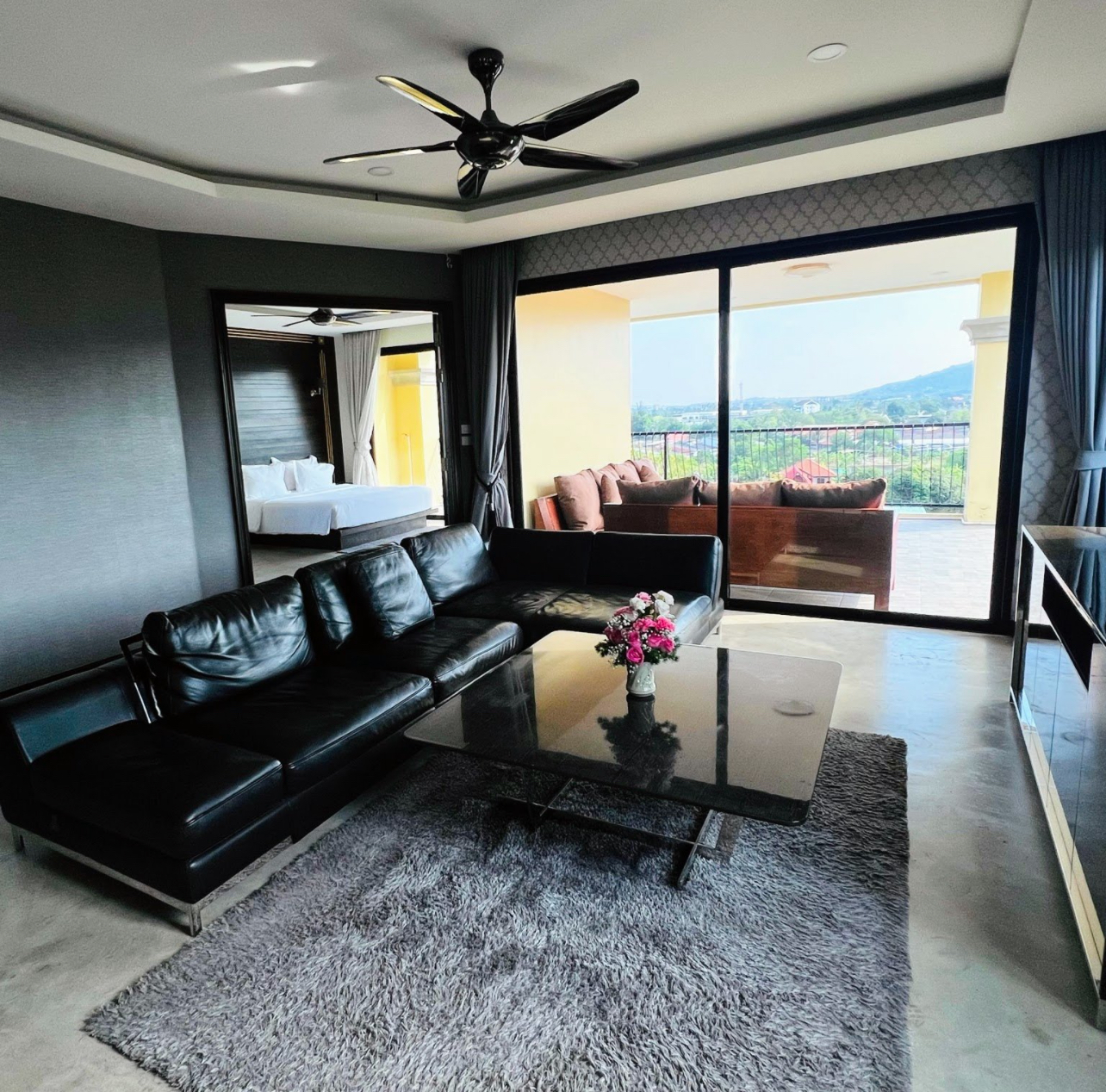 Здание с апартаментами (ID 628)