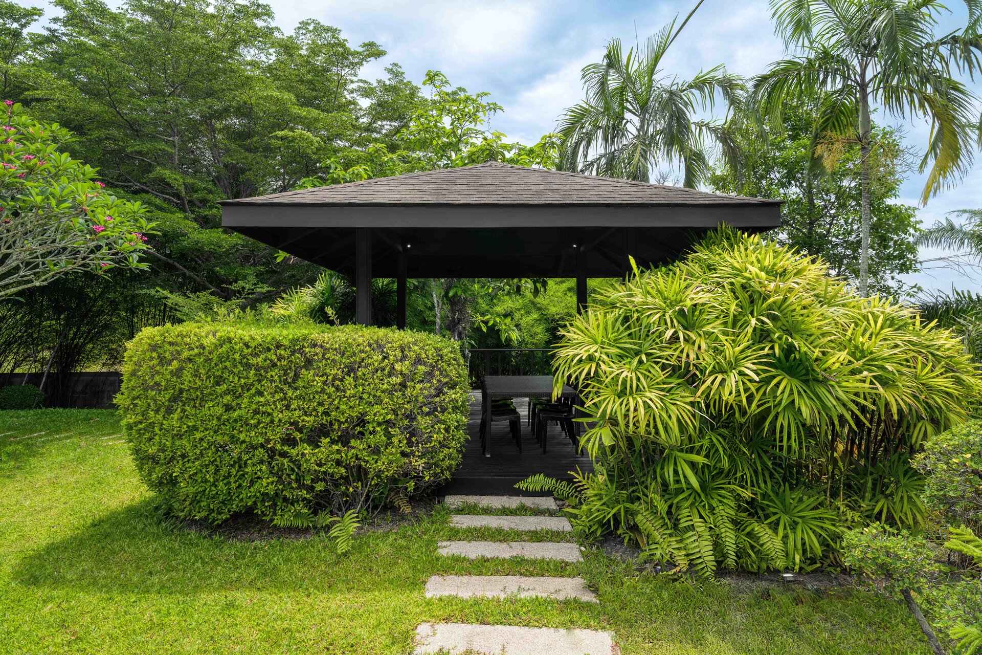 东方现代风格的专属住宅 (ID 302)