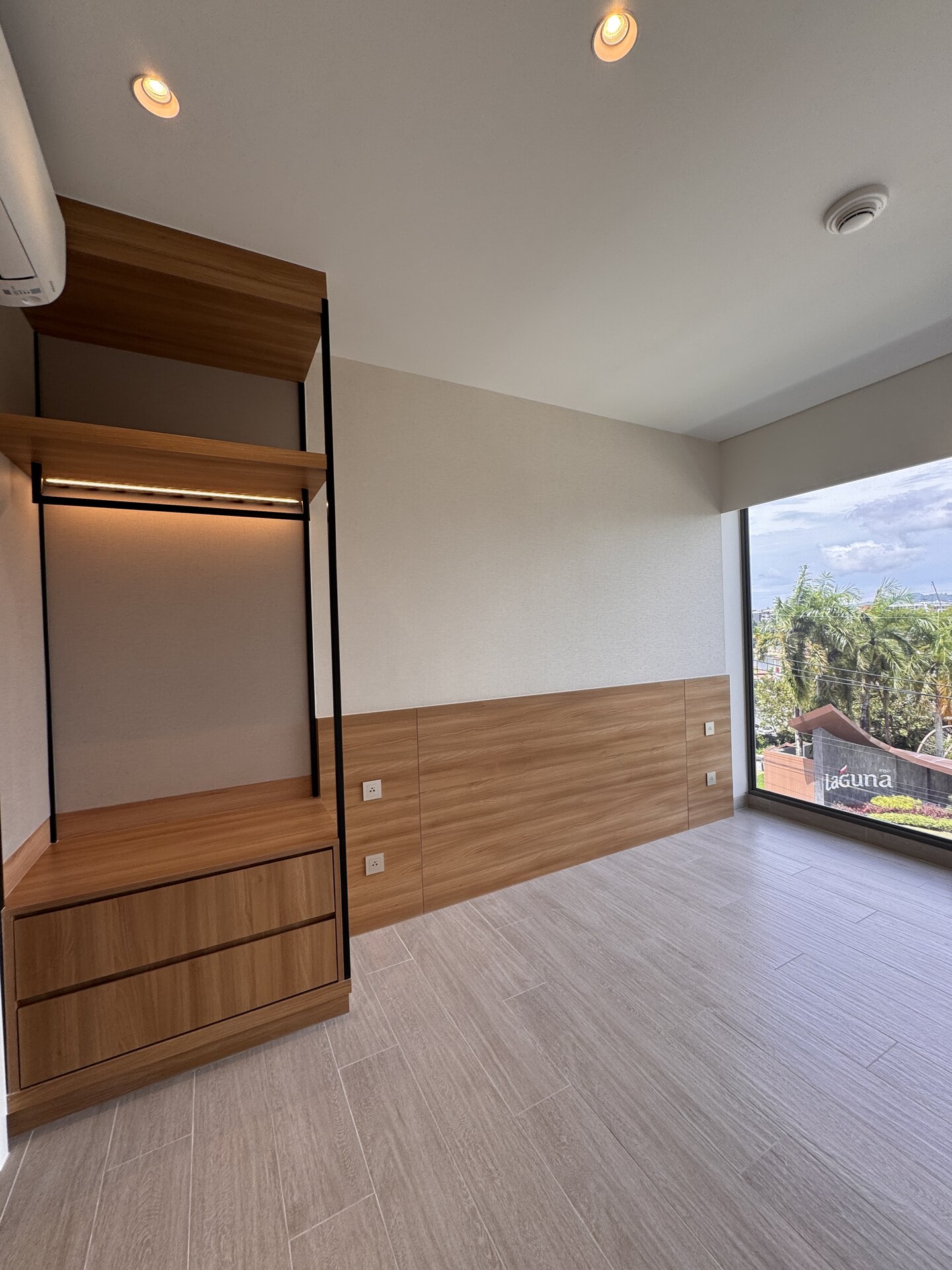 2 bedroom apartment for sale in Laguna Lakeside (ID 510)