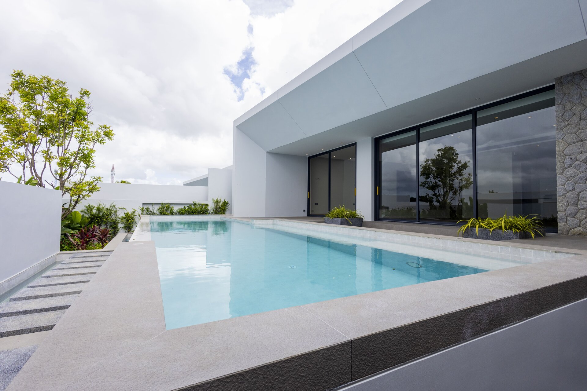 วิลล่า 3 ห้องนอนในโคลเวอร์เรสซิเดนซ์ (ID 159)