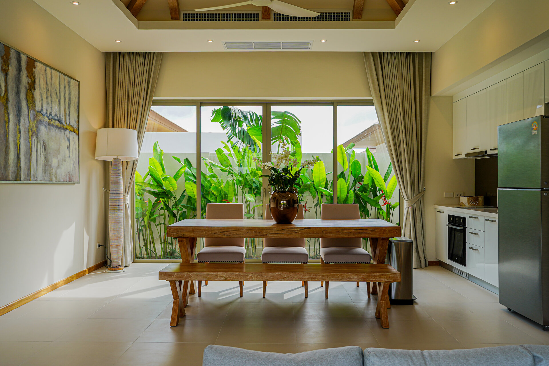 ตรีชาดาอาซัวร์ (ID 688)