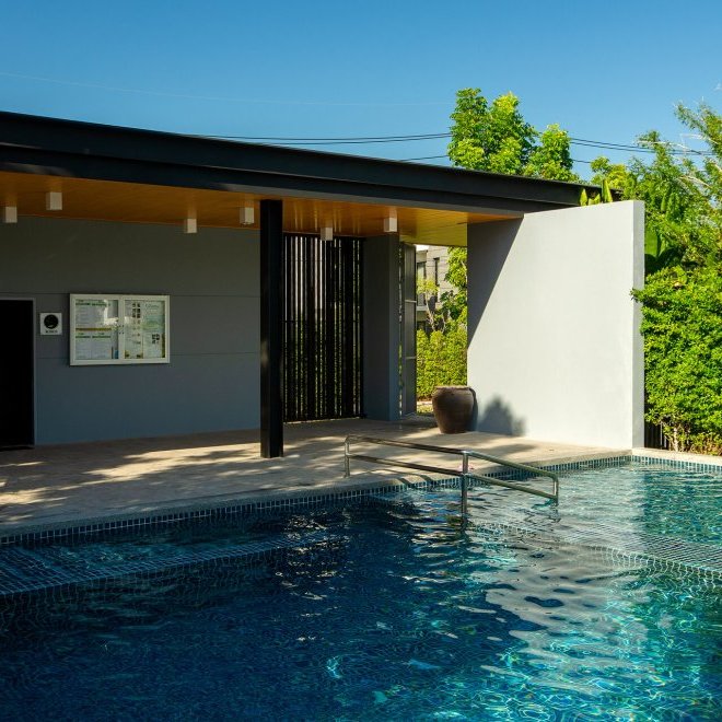 4 bedroom townhouse with swimming pool in Laguna Park (ID 49)