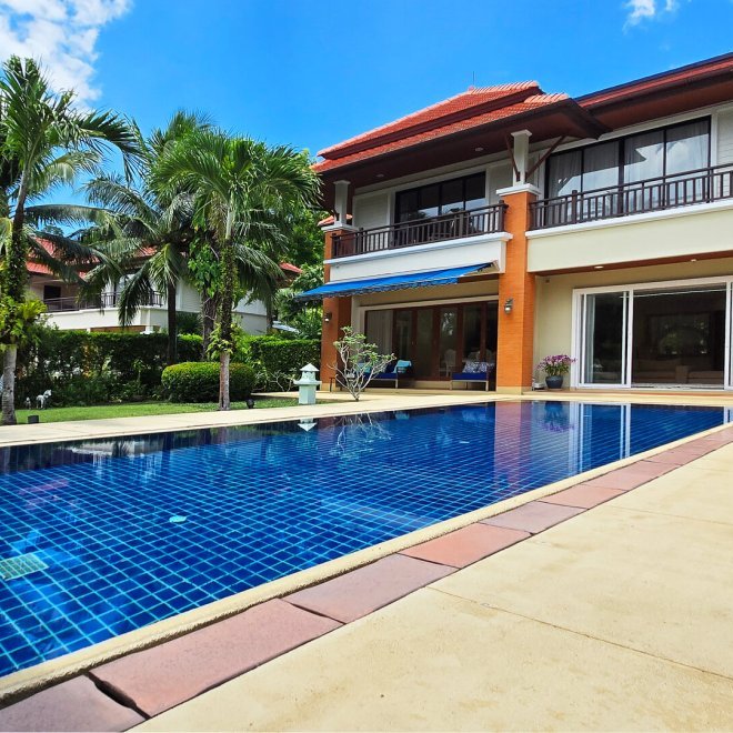 วิลล่าปรับปรุงใหม่ในลากูน่า (ID 623)