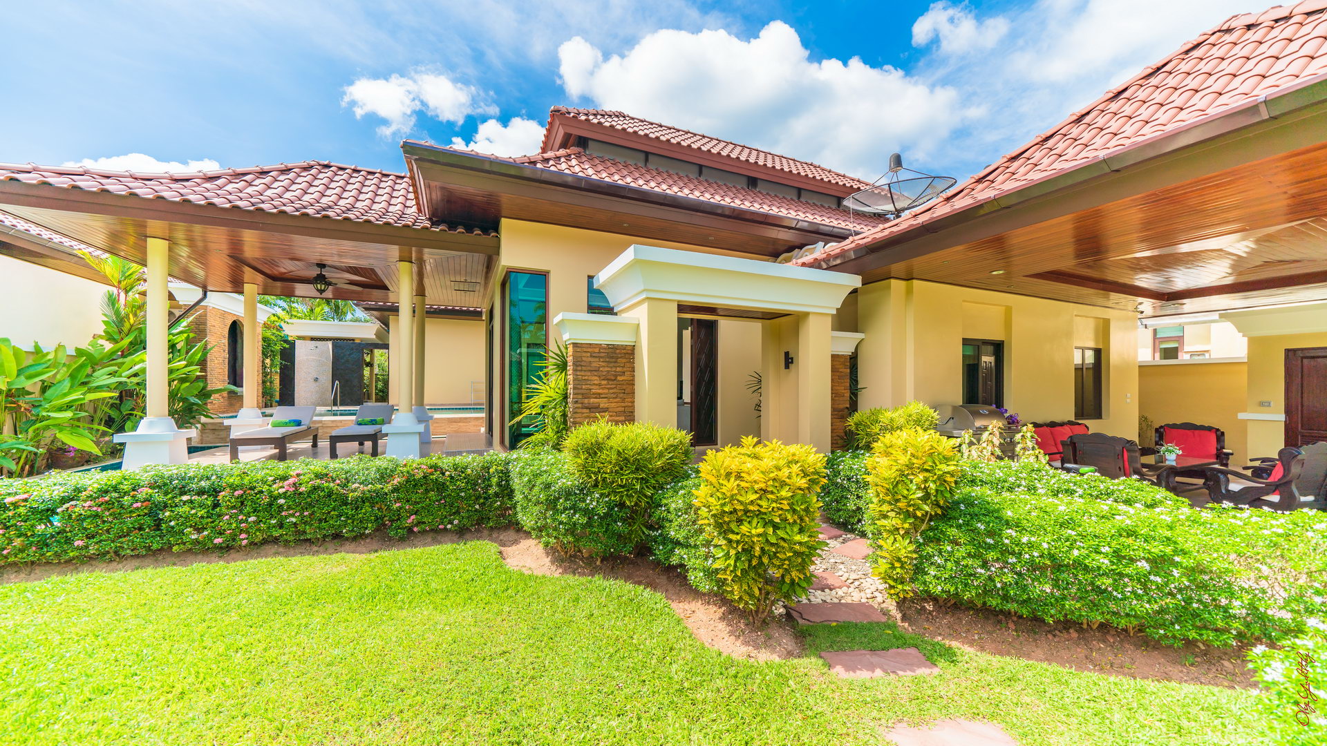 Аренда — роскошная вилла с 3+1 спальнями рядом с пляжем БангТао (ID 288)