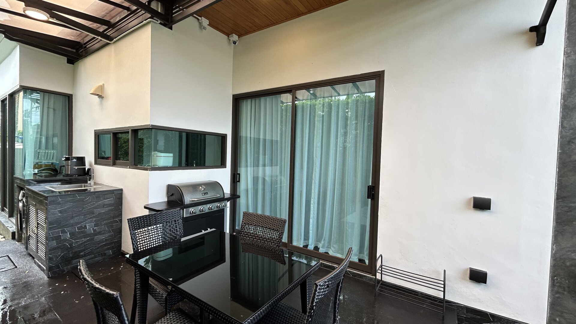 2 спальная вилла с бассейном в Чалонге (ID 1)