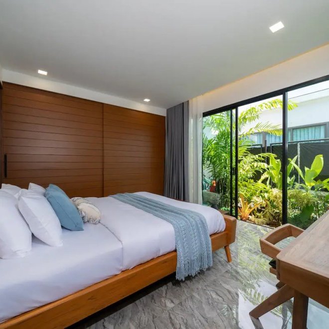 The 8 pool villa (ID 665)