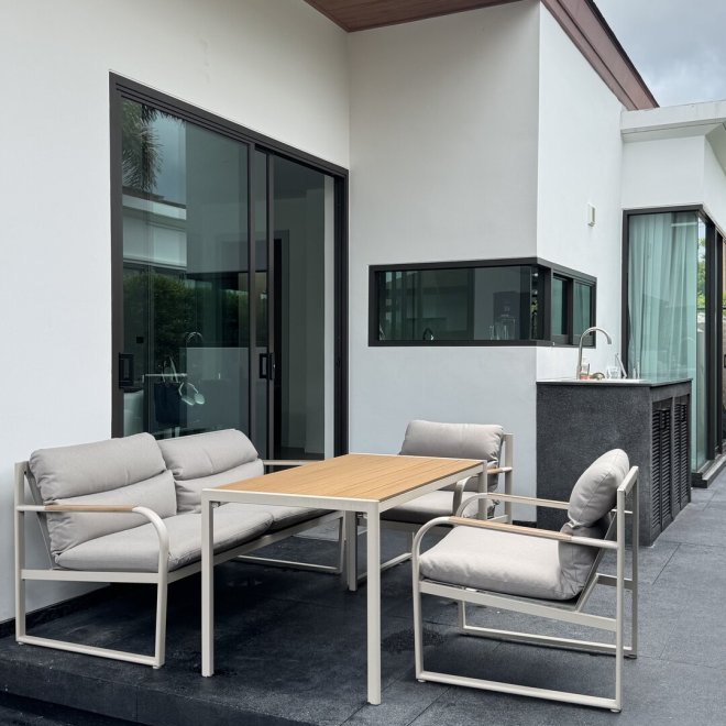 The 8 pool villa (ID 598)