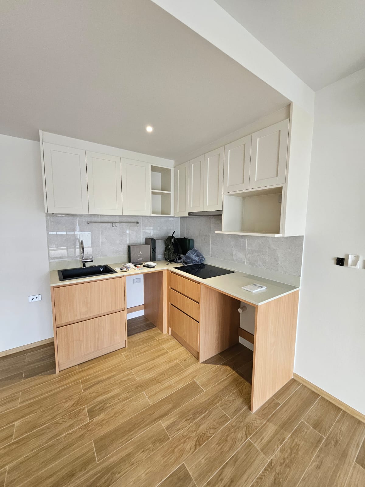 2 ห้องนอนสำหรับขายในลากูน่าบีชไซด์ (ID 384)