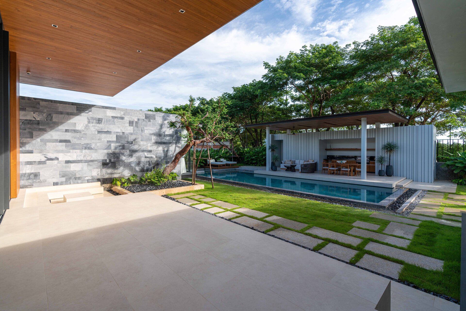 В продаже вилла Botanica Foresta (Zone A) — юнит A05 (ID 261)