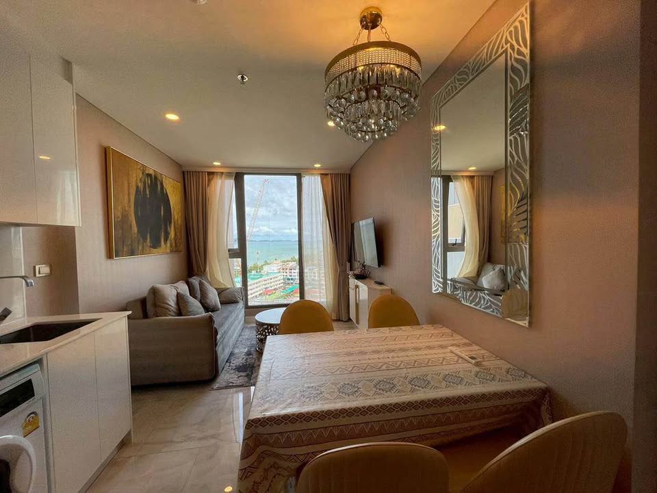 Copacabana Condo (ID 677)