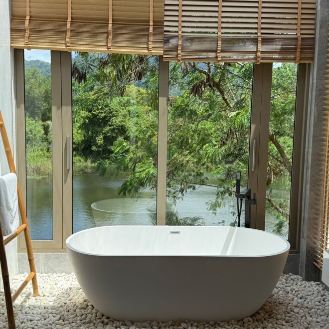 เลคฟร้อนท์วิลล่าบ้านมานิค-5 ห้องนอน (ID 155)