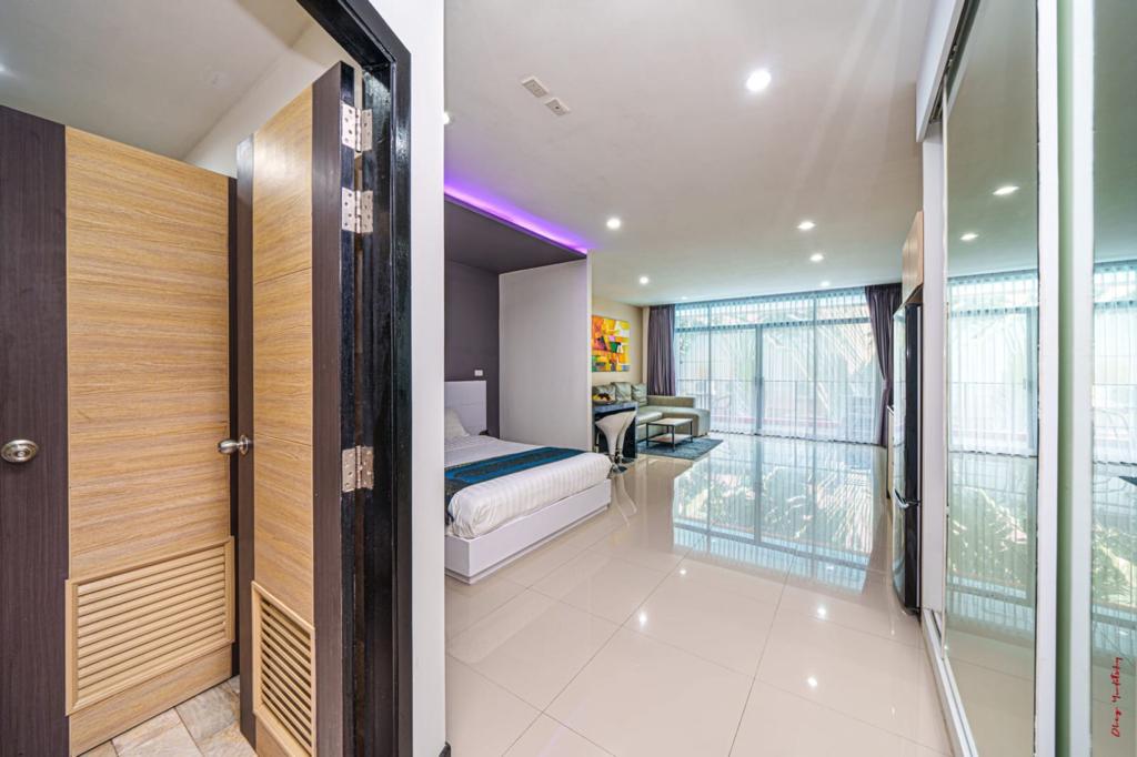 Продажа студии в NBC (ID 356)