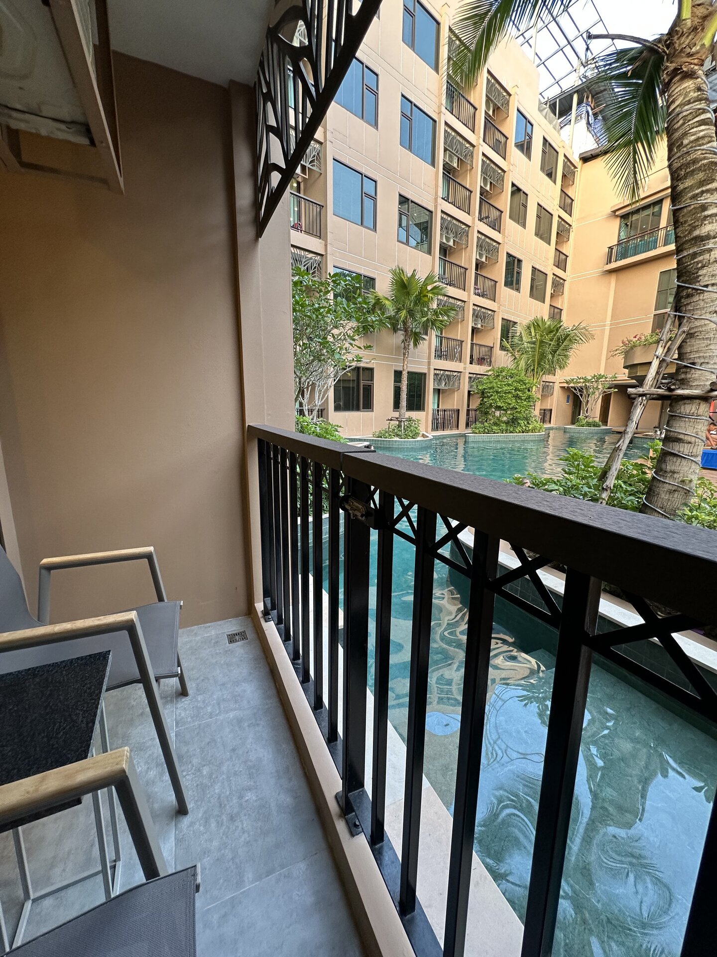 อพาร์ตเมนต์ 1 ห้องนอนเดอะพราวด์หาดกะรนห้อง 213 (ID 182)