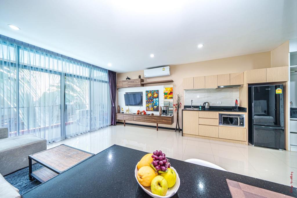 Продажа студии в NBC (ID 356)