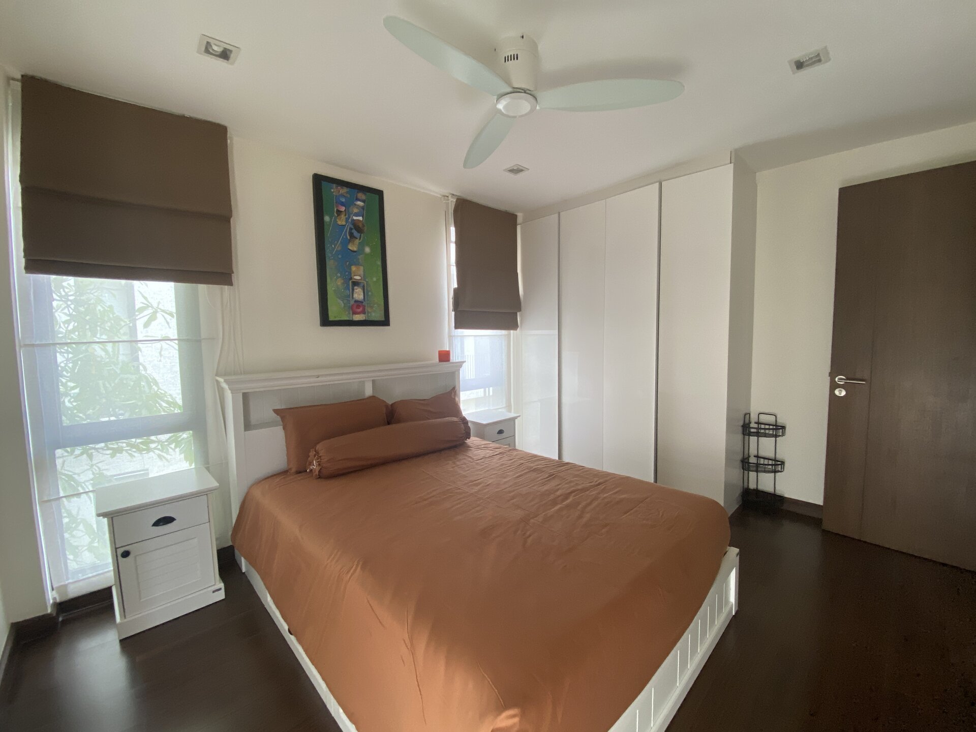 4 bedroom townhouse with swimming pool in Laguna Park (ID 49)