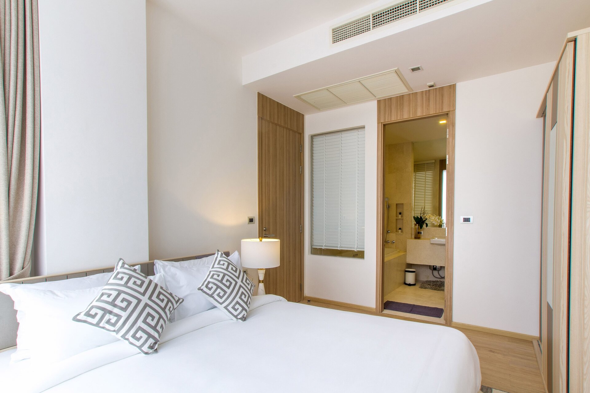 บ้านไม้ขาว-2 ห้องนอน,129 ม.2,บรรทัดแรก (ID 133)