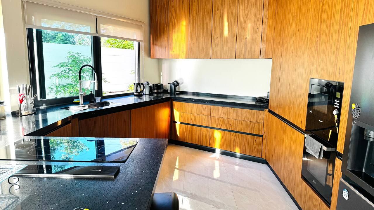 Продажа 4-спальной виллы в Land and Houses Park Phuket (ID 388)