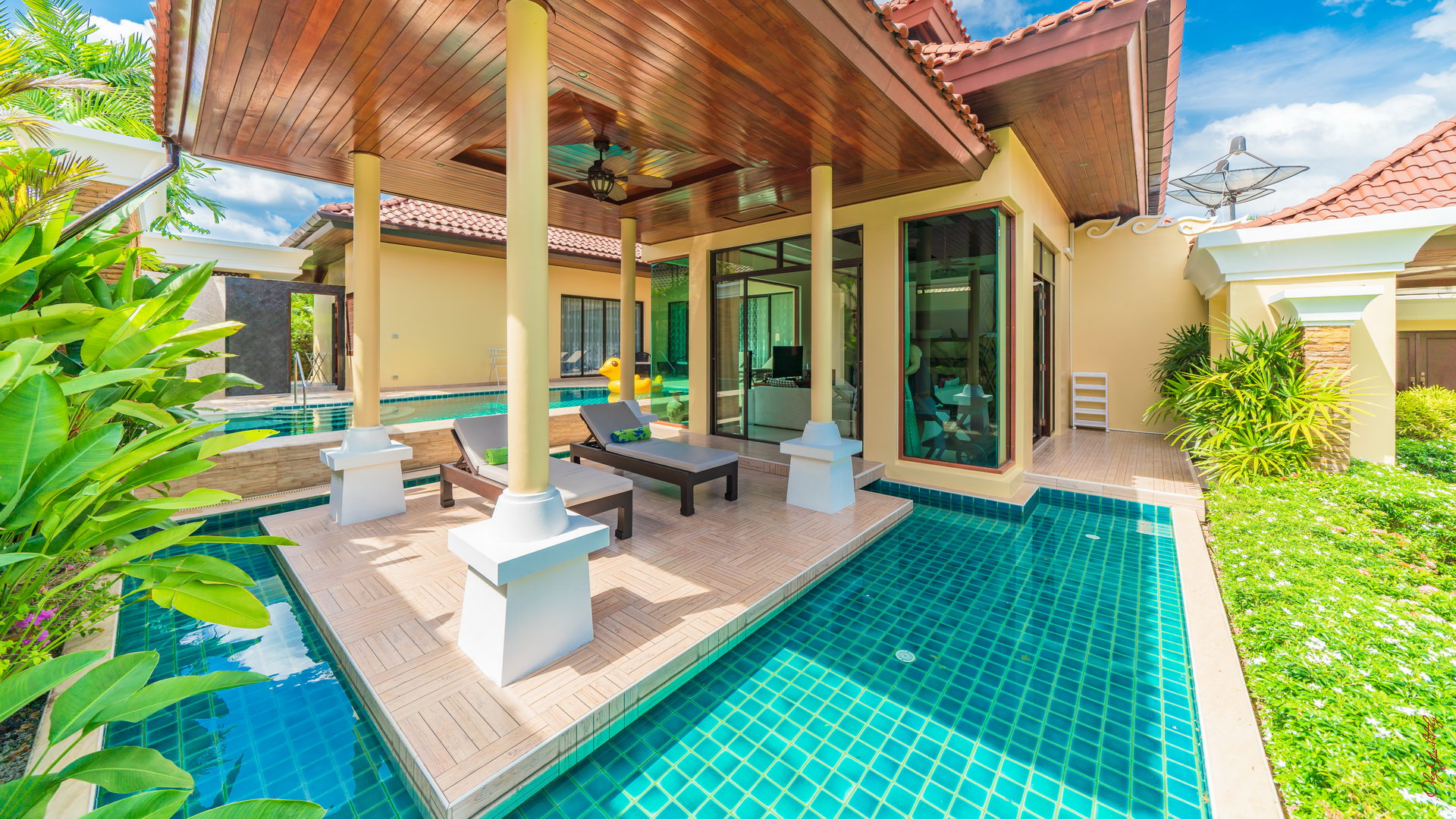 Аренда — роскошная вилла с 3+1 спальнями рядом с пляжем БангТао (ID 288)