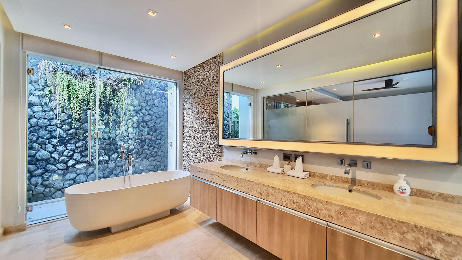 Аренда 4 спальной виллы Botanica (ID 282)