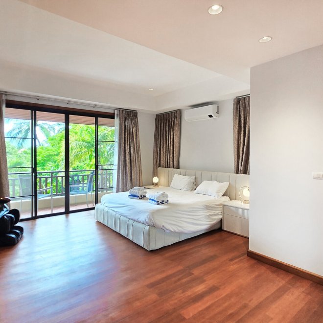 วิลล่าปรับปรุงใหม่ในลากูน่า (ID 623)