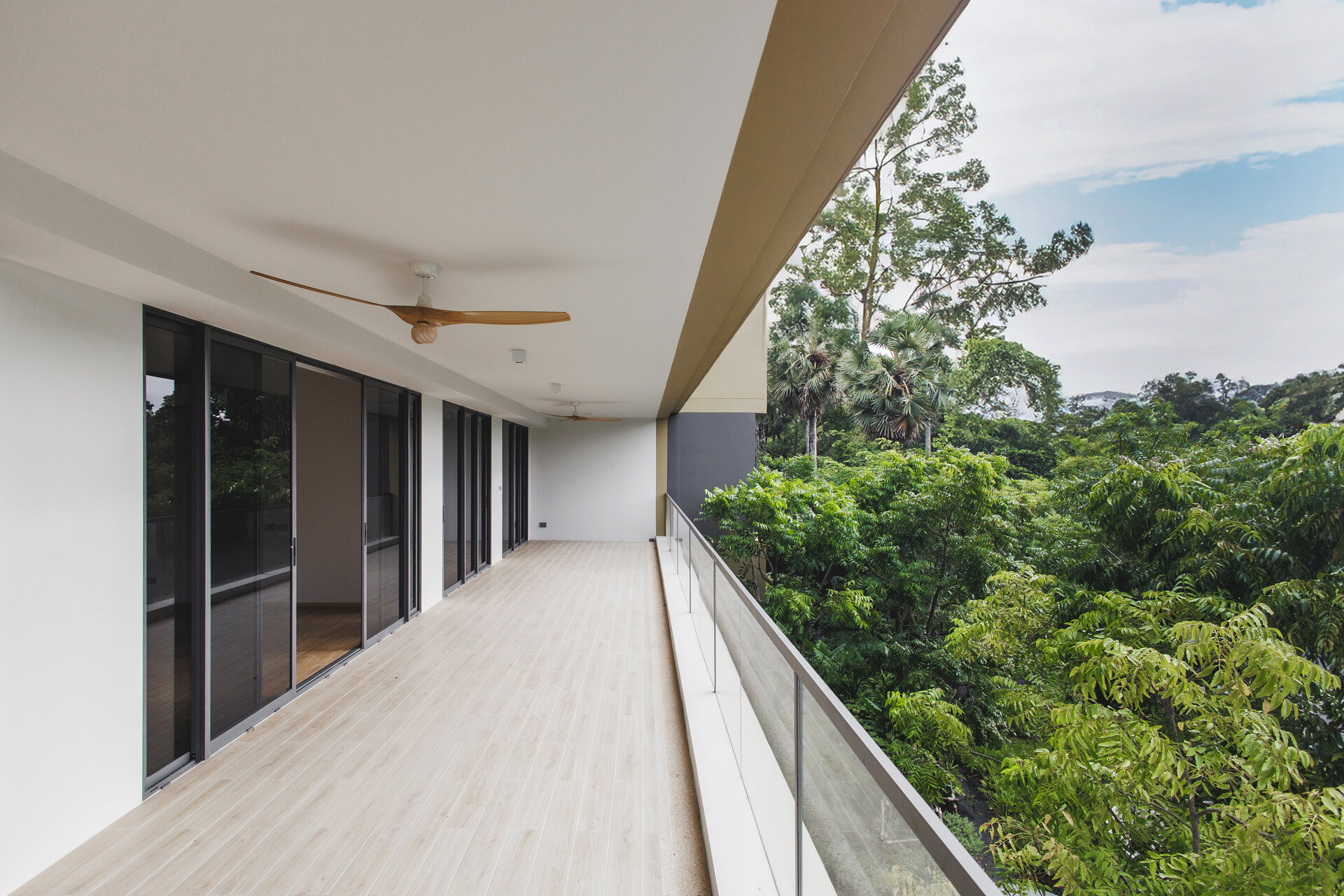 Laguna Beachside — 3 спальни, 133 м², юнит LBS1301 (ID 426)