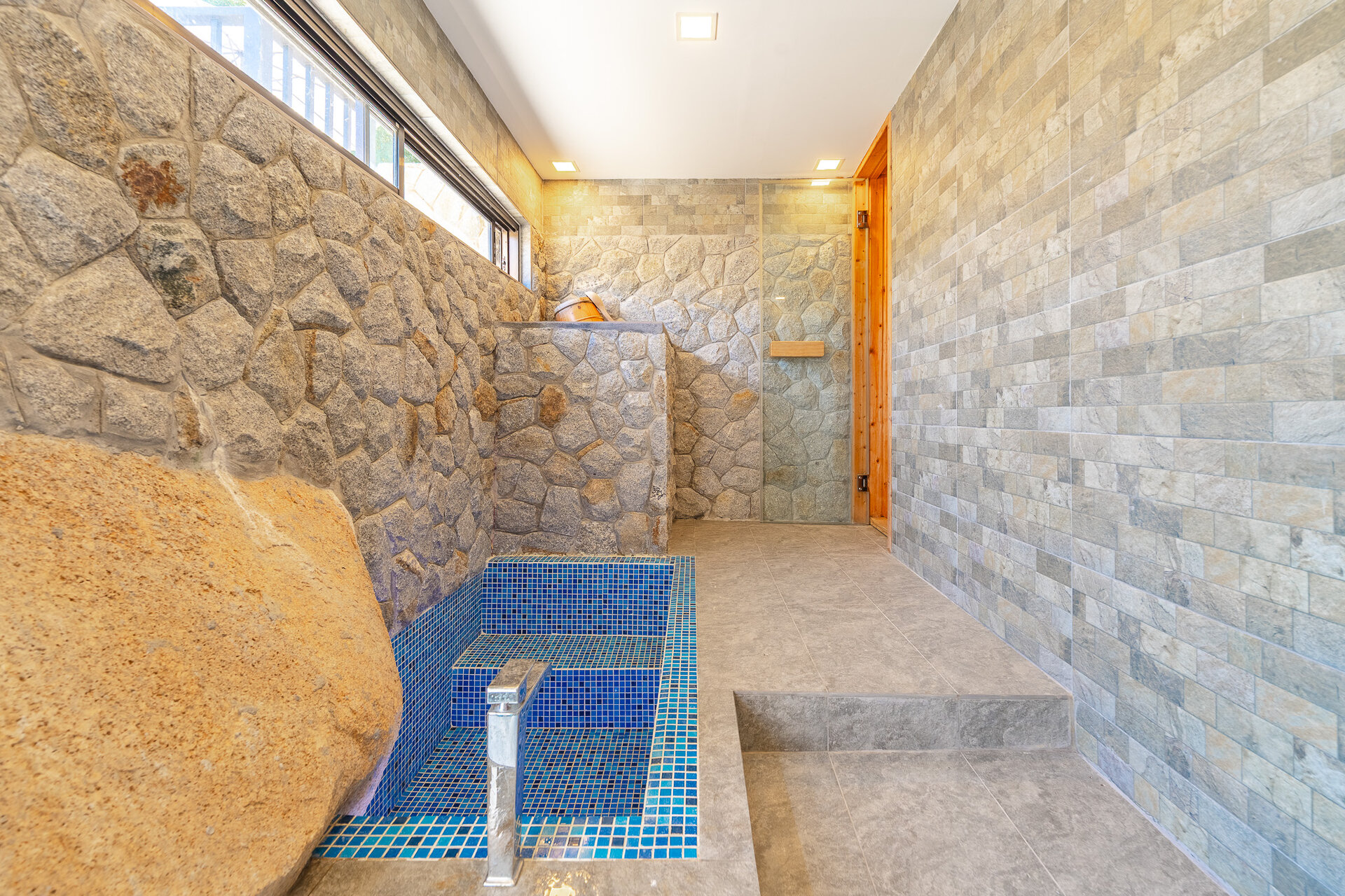 Villa by Kamala beach (ID 625)