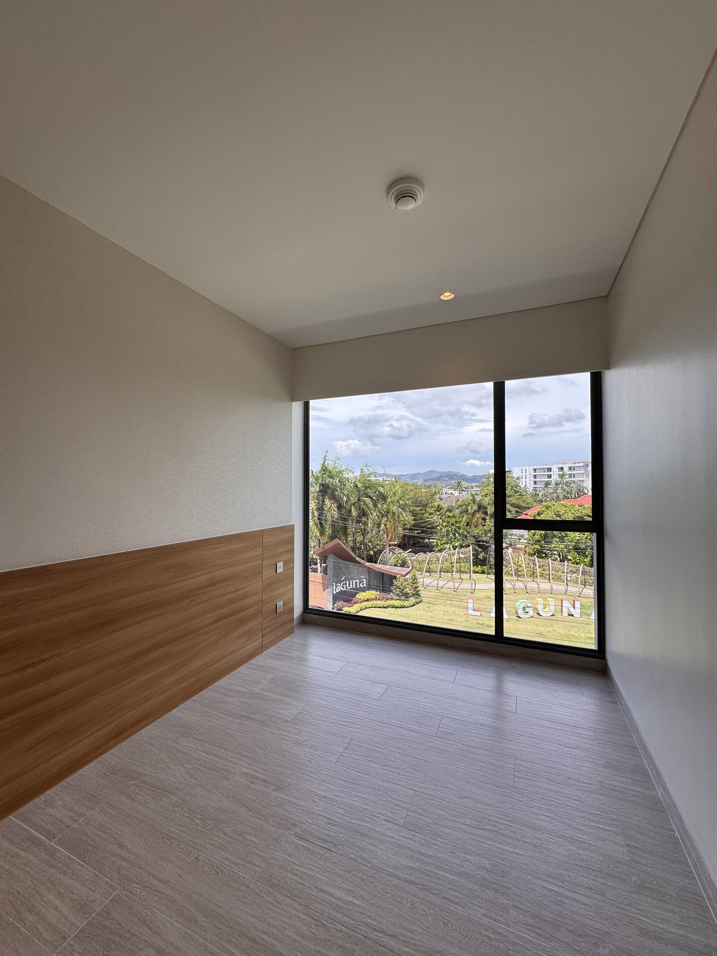 2 bedroom apartment for sale in Laguna Lakeside (ID 510)