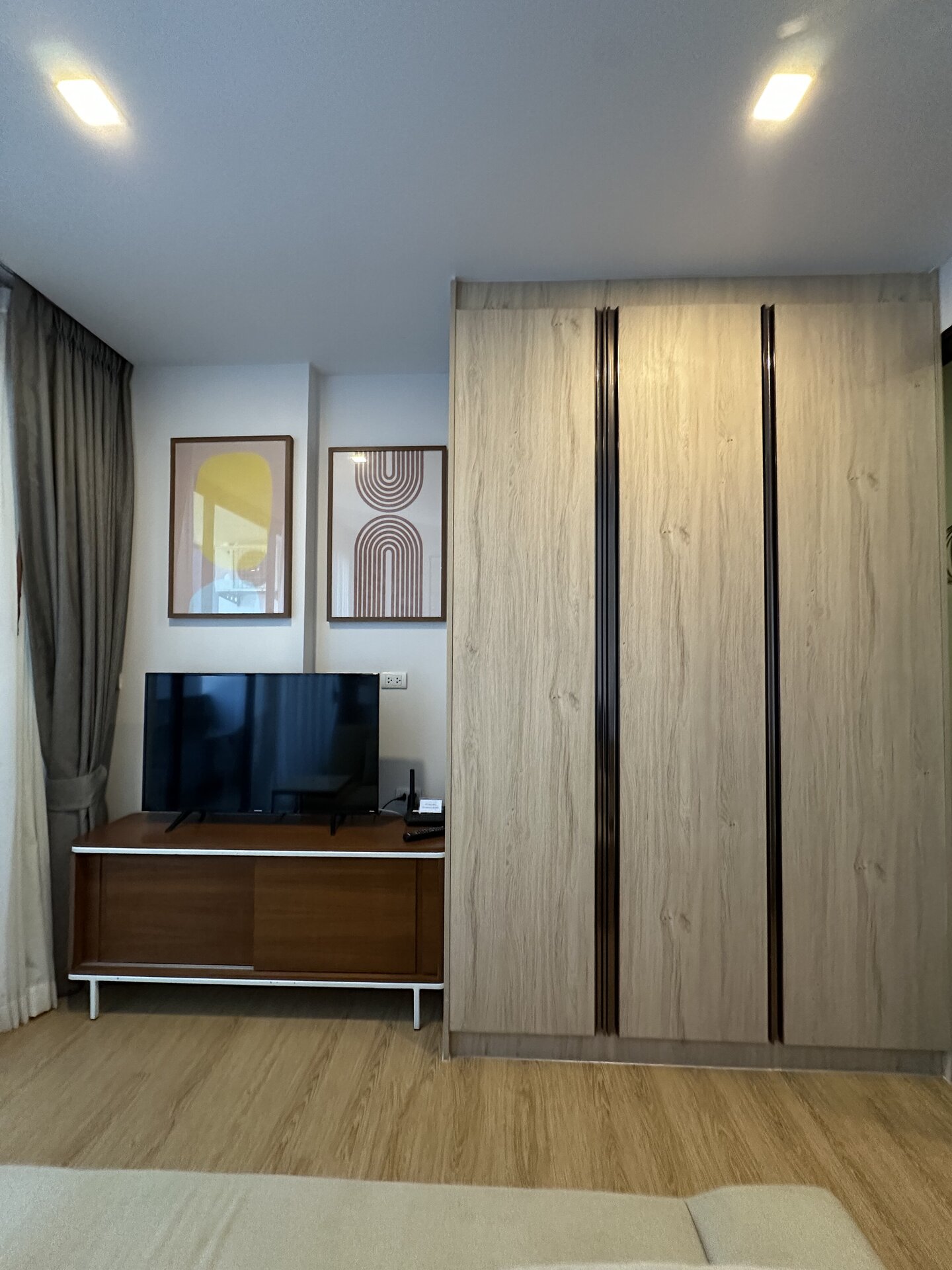 อพาร์ตเมนต์ 1 ห้องเดอะพราวด์ราไวย์-ยูนิต 307 (ID 220)