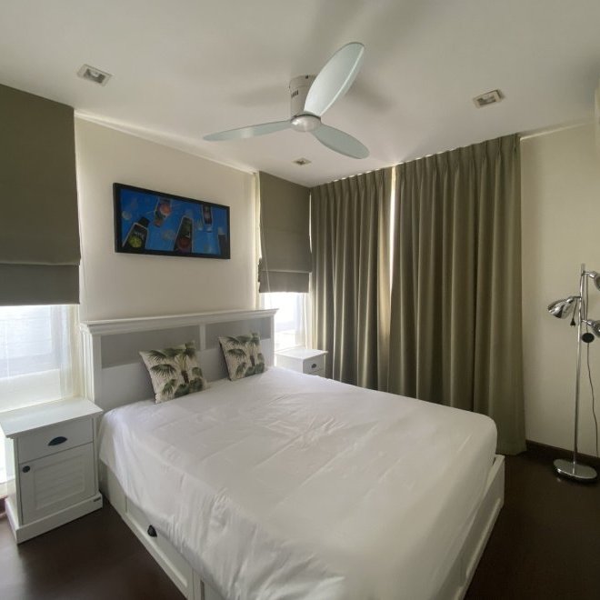 4 bedroom townhouse with swimming pool in Laguna Park (ID 49)