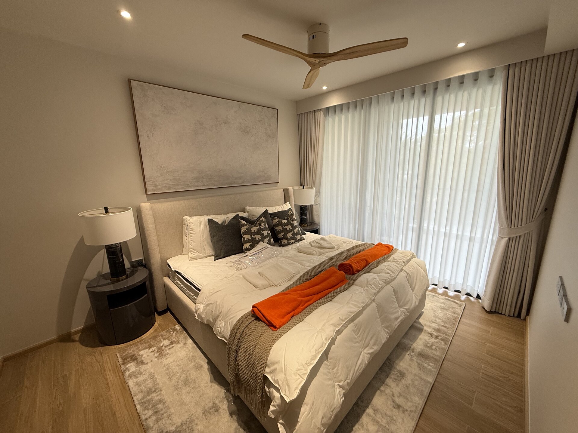 Laguna Beachside Residences (ID 606)